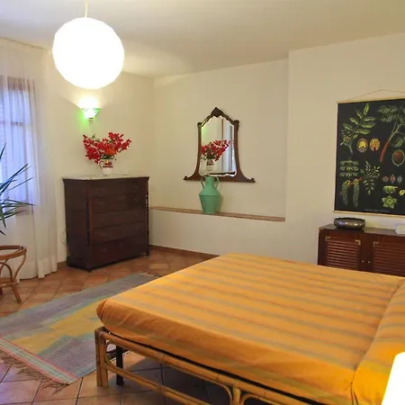 Del Golfo Villa *